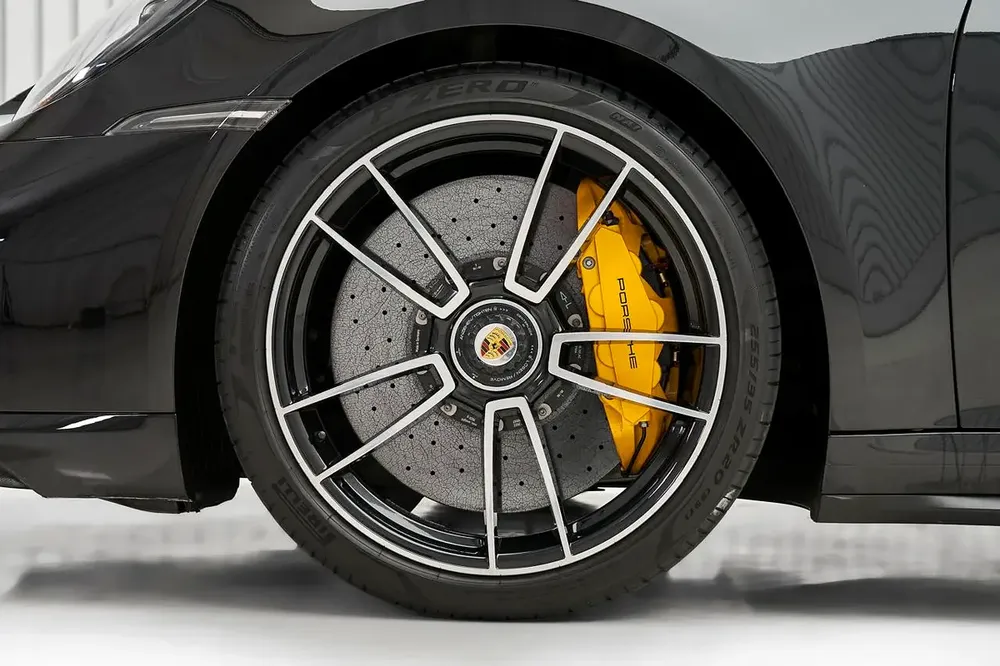 PORSCHE CARRERA TURBO S CONVERTIBLE, 2023, FULL OPTIONS, EXCELLENT CONDITION - Image 9