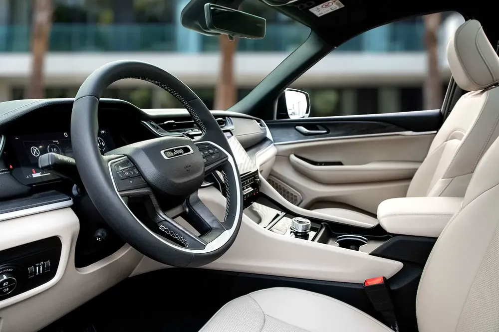 3,330 P.M |  Grand Cherokee Limited | 0% Downpayment | Jeep Warranty! - Image 9