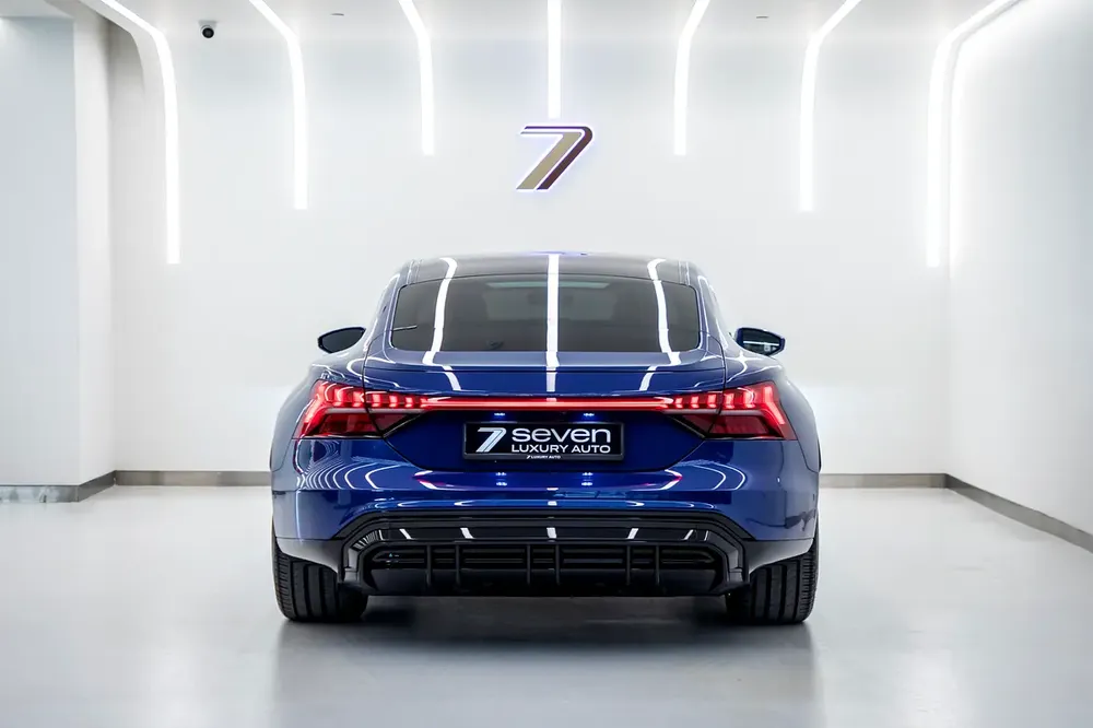 2022 AUDI | RS E-TRON GT | QUATTRO | GCC |FULL OPTION |  SERVICE CONTRACT | - Image 6