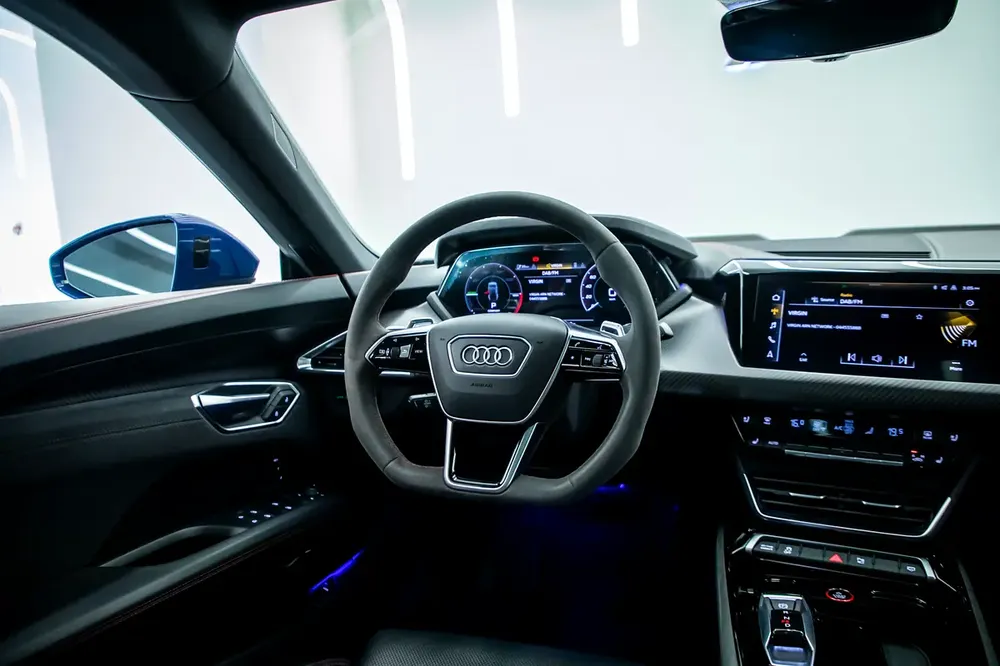 2022 AUDI | RS E-TRON GT | QUATTRO | GCC |FULL OPTION |  SERVICE CONTRACT | - Image 8