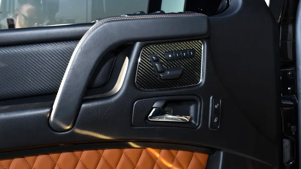 Mercedes-Benz G63 6X6 GCC Spec 2018 - One of two made - Rare! - Image 11