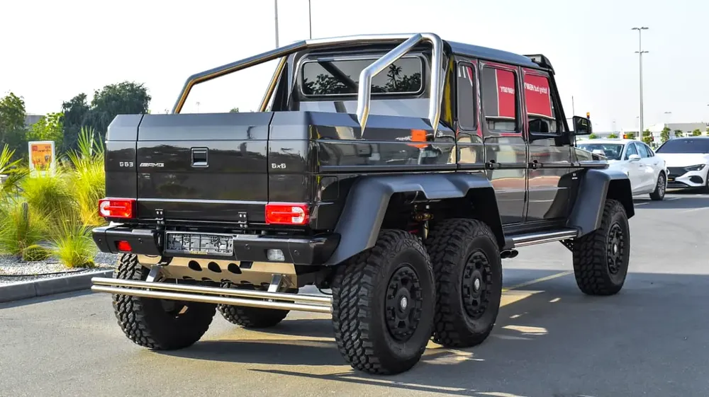 Mercedes-Benz G63 6X6 GCC Spec 2018 - One of two made - Rare! - Image 5