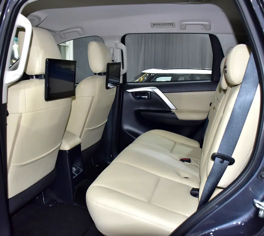 AED 1,928 EMi at 0% DP | Mitsubishi Montero Sport Prime Edition ( 2023 Model ) in Grey Color GCC Spe - Image 16