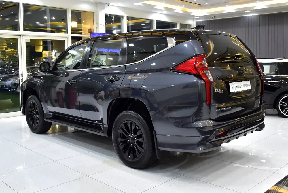 AED 1,928 EMi at 0% DP | Mitsubishi Montero Sport Prime Edition ( 2023 Model ) in Grey Color GCC Spe - Image 7