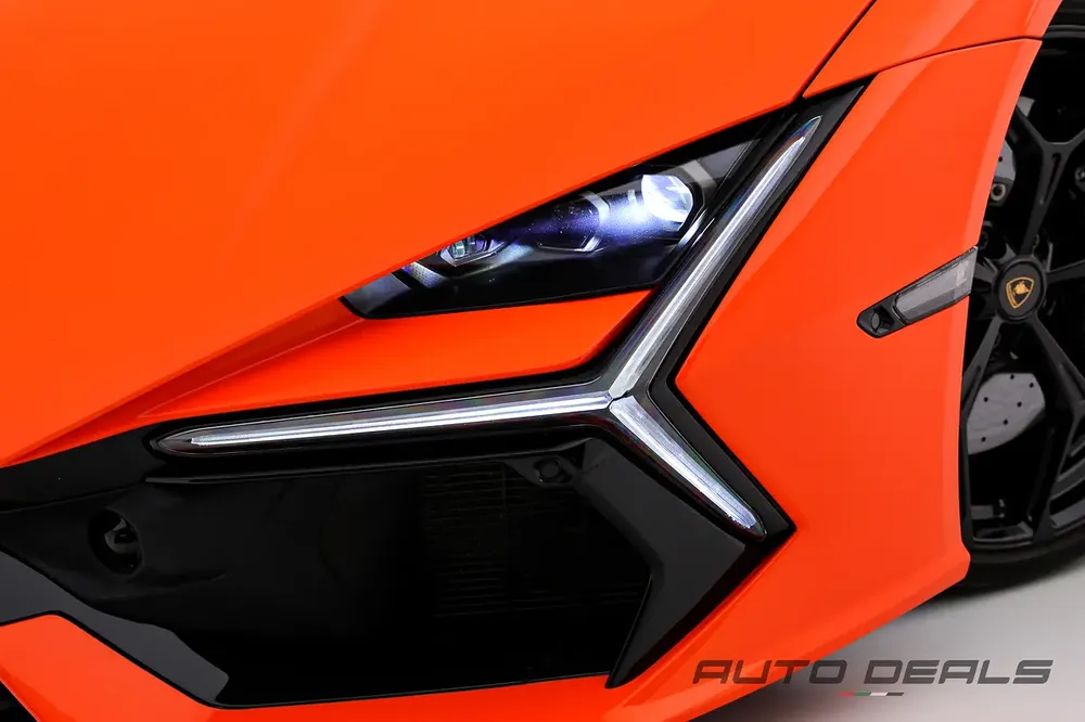 2024 Lamborghini Revuelto | GCC Specs | Extremely Low Mileage | Under Warranty & Service Contrac - Image 9