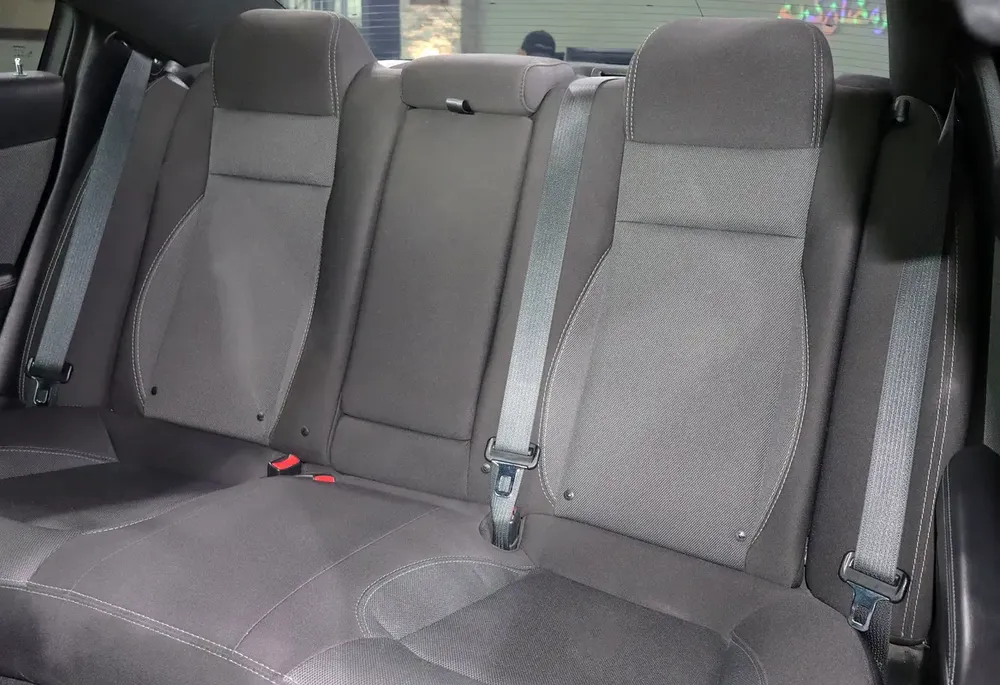 3.6L V6 . GCC Specs . Excellent Condition - Image 15