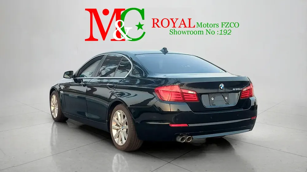 BMW 528i - 2010 - BLACK WITH BEIGE INTERIOR CLEAN CAR FRESH JAPAN IMPORT - Image 5