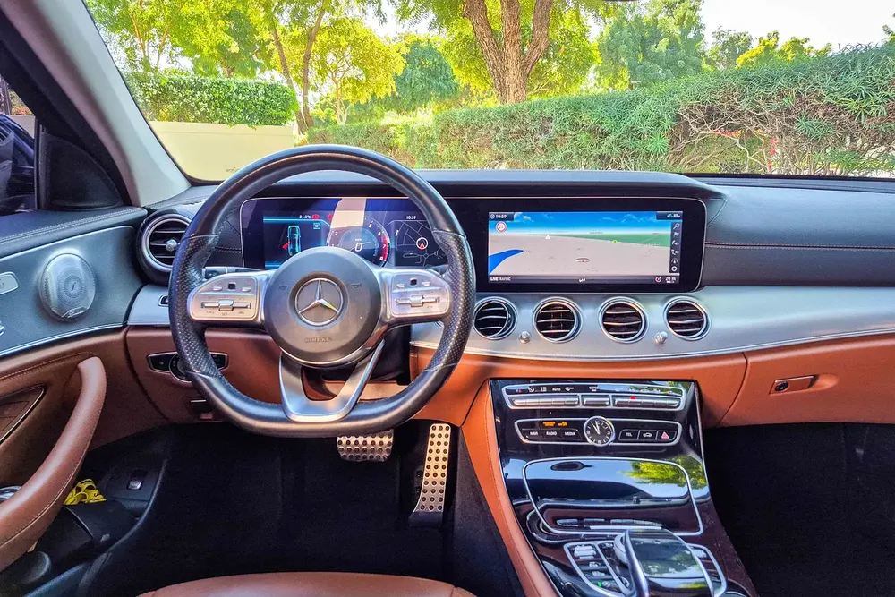 AED 1641/month | 2020 Mercedes-Benz E-Class E 300 | GCC Specs | Ref#419923 - Image 10