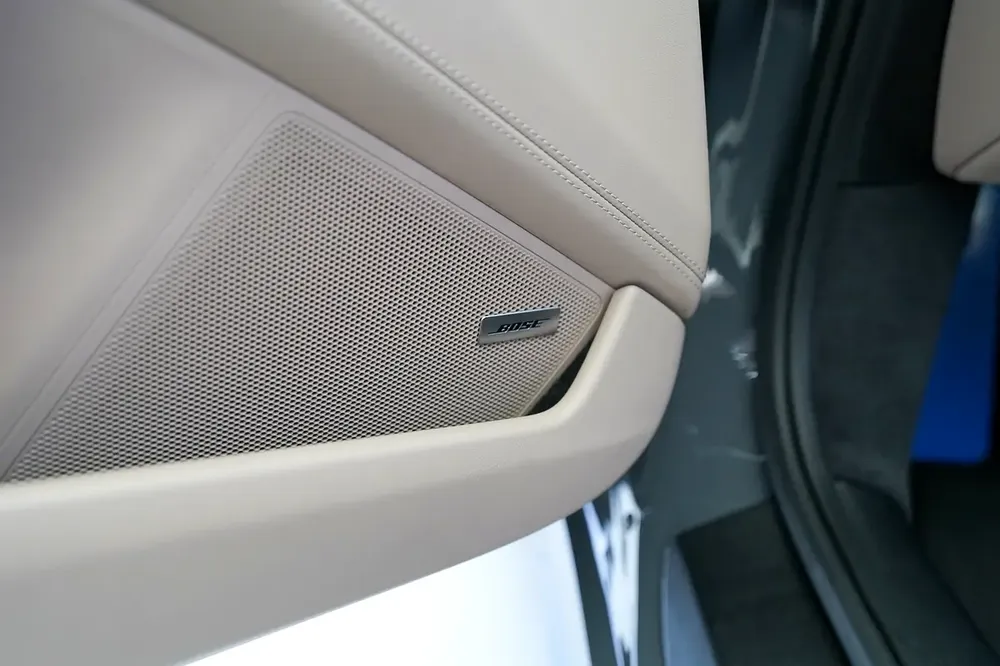911 TARGA 4 GTS | NARDO GREY | BOSE AUDIO | WARRANTY JULY 2028 | MATT CARBON INTERIOR - Image 6