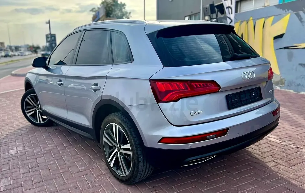 Audi Q5 2018 45 TFSI quattro | GCC Specs | Pristine Condition - Image 4