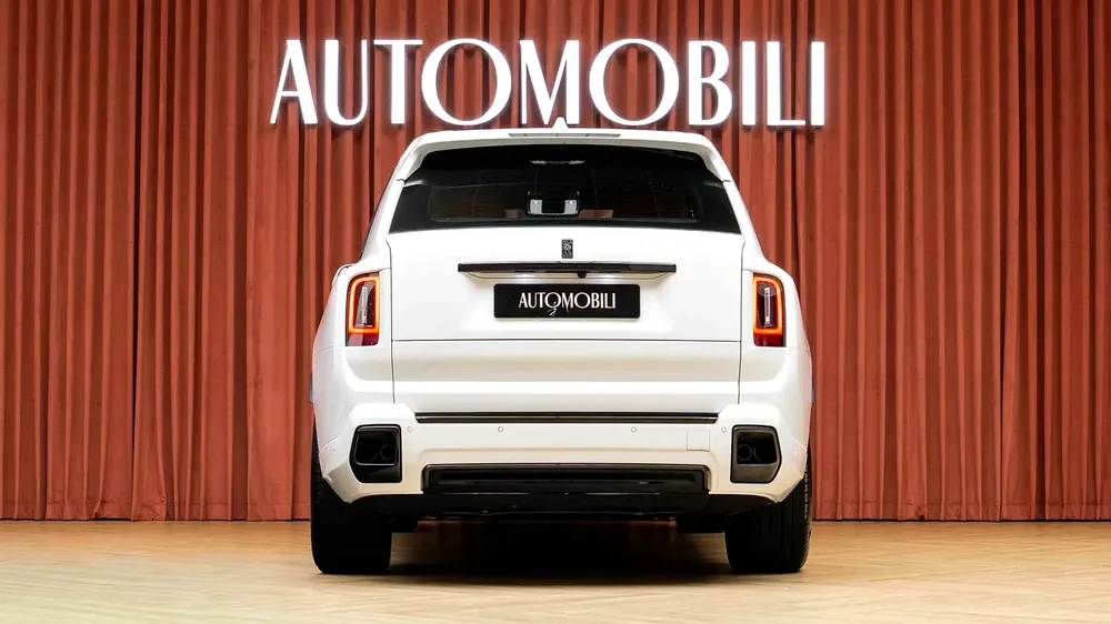 GCC SPEC | BLACK BADGE | UNDER SERVICE AND WARRANTY TILL 2030 | BRAND NEW | 0 KM | AMAZING SPEC - Image 5