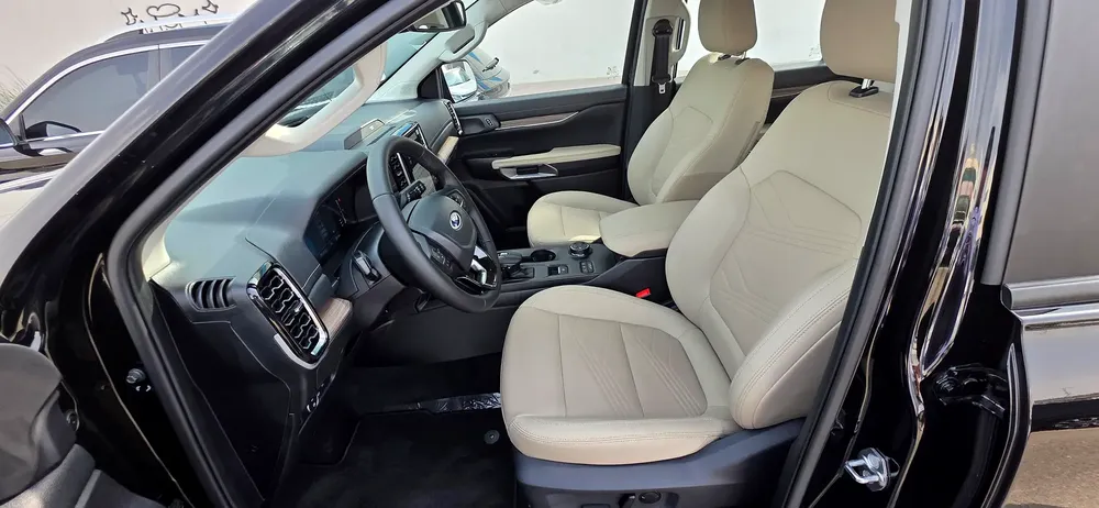 AED 3,699 /month 2025 Ford Everest XLT 4WD 2.3L 7-seater Lease-to-own available - Image 4