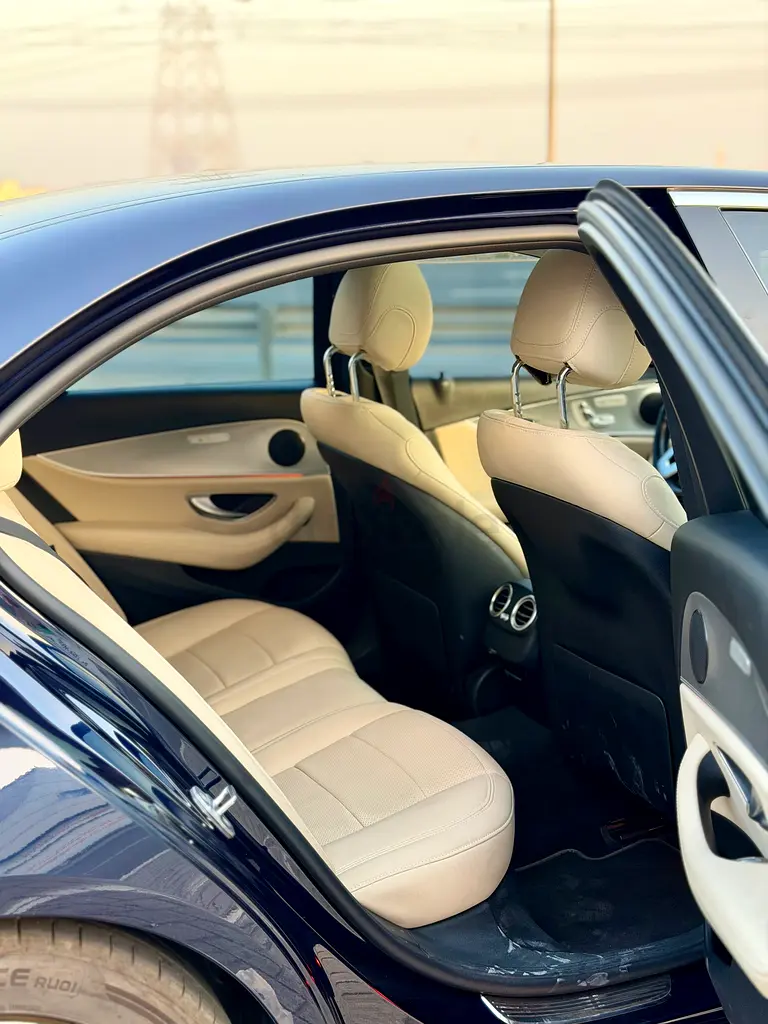 2018 !! Mercedes-Benz E-Class E 200 ll Japanese Specs ll super clean - Image 10