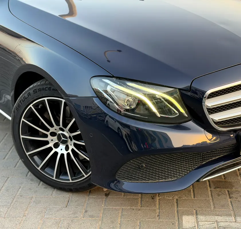 2018 !! Mercedes-Benz E-Class E 200 ll Japanese Specs ll super clean - Image 5