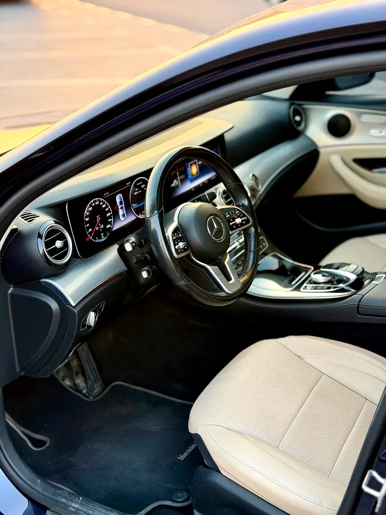 2018 !! Mercedes-Benz E-Class E 200 ll Japanese Specs ll super clean - Image 8