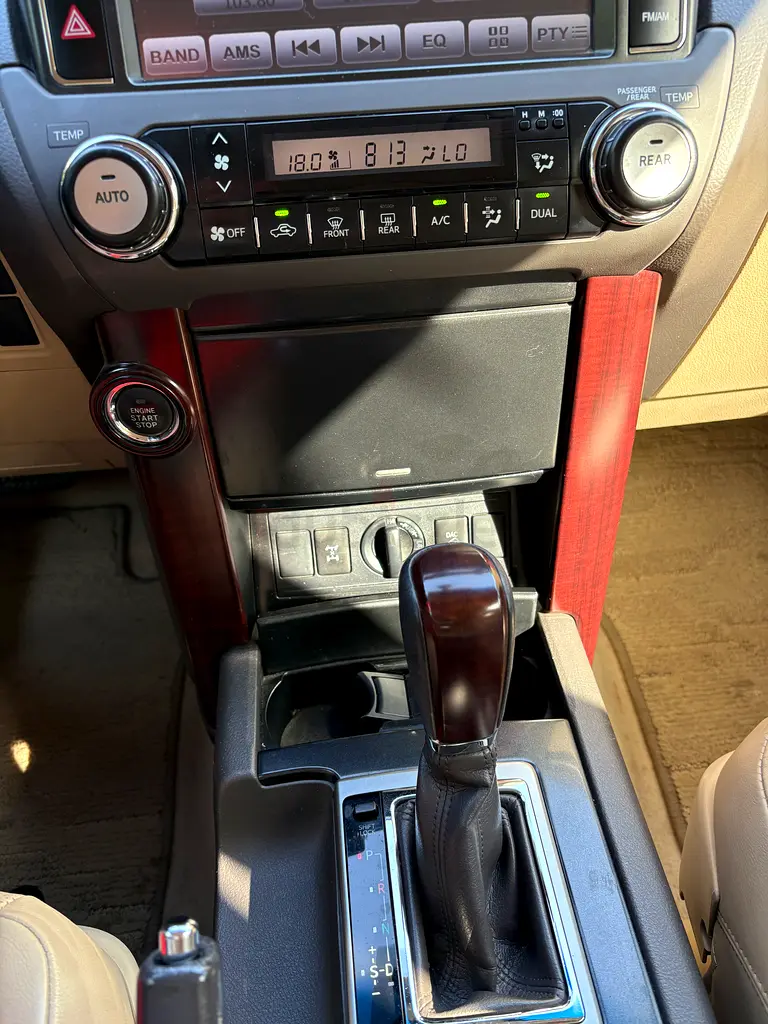 Toyota Prado 4.0L VXR 2016 GCC Specs - Image 5