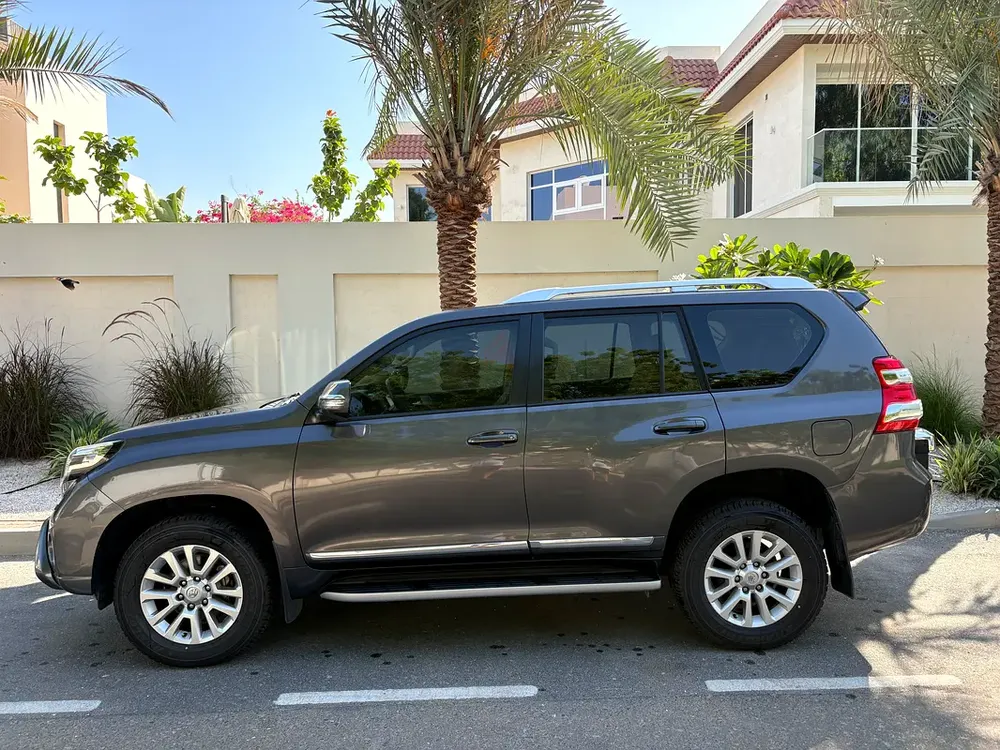 Toyota Prado 4.0L VXR 2016 GCC Specs - Image 8