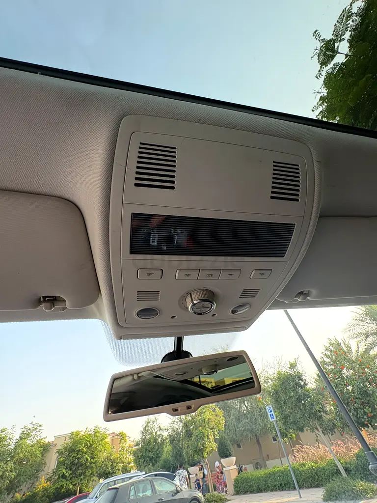 VW Touareg Full Option | GCC | Full Service History | Panorama - Image 13