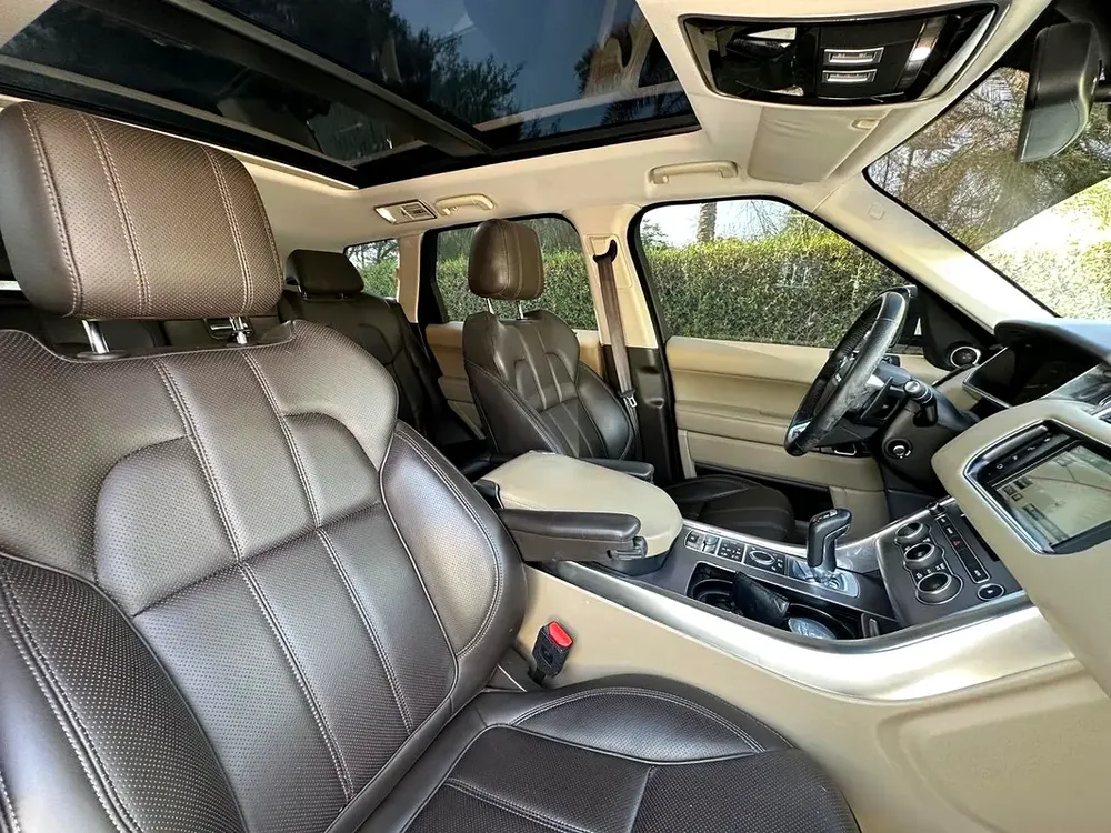 Range Rover Sport, V6, GCC, Service records, HSE, 2016, Very Clean - Image 12