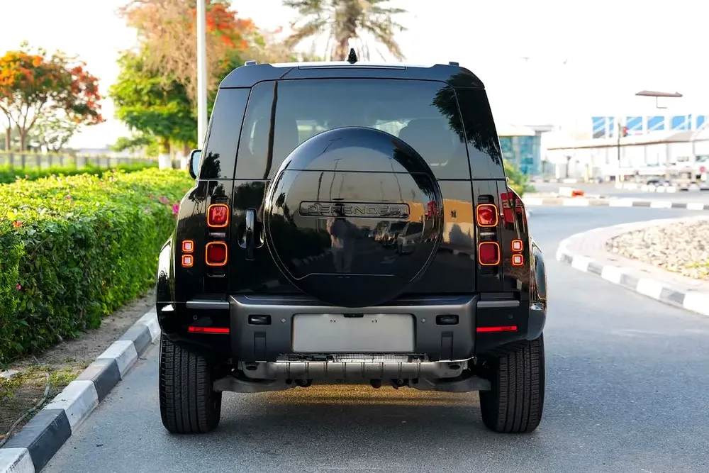 2024 Land Rover Defender 110 S (P300) - European Specs - Brand New - Image 5