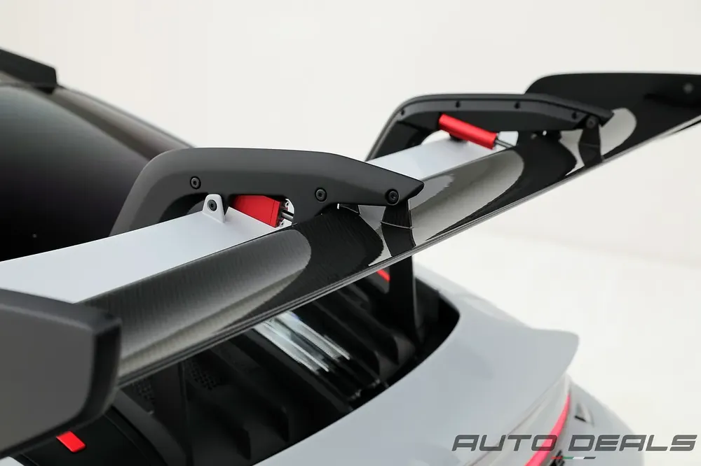 2025 Porsche 911 GT3 RS Weissach | GCC Specs | Under Warranty | Extremely Low mileage | Carbon Fiber - Image 11