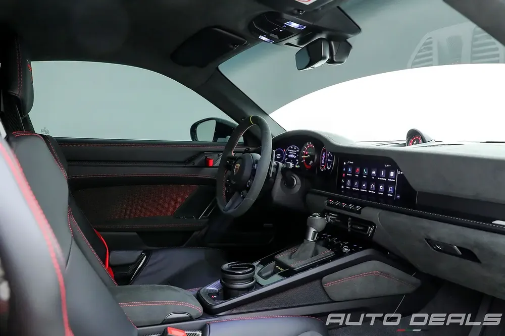 2025 Porsche 911 GT3 RS Weissach | GCC Specs | Under Warranty | Extremely Low mileage | Carbon Fiber - Image 15
