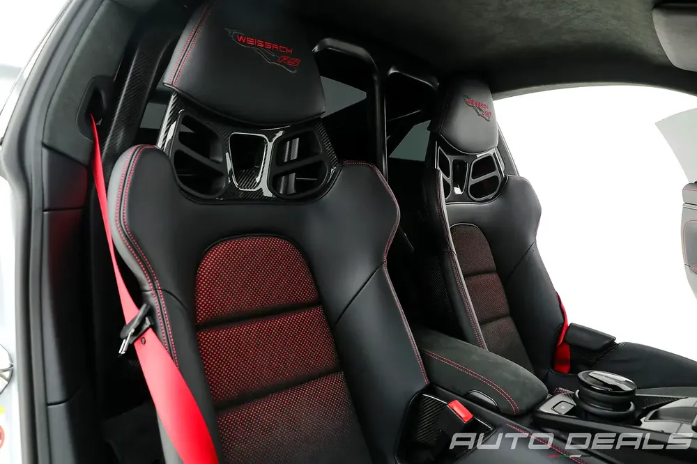 2025 Porsche 911 GT3 RS Weissach | GCC Specs | Under Warranty | Extremely Low mileage | Carbon Fiber - Image 20