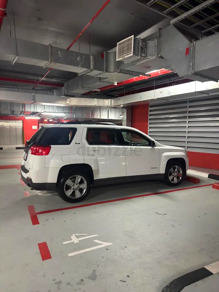 GMC Terrain SLE 2014 - GCC Specs - Well Maintained - Image 4