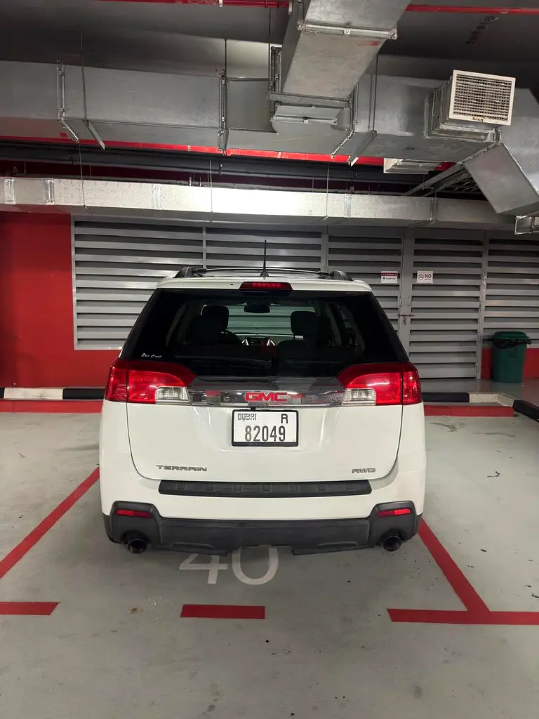 GMC Terrain SLE 2014 - GCC Specs - Well Maintained - Image 8