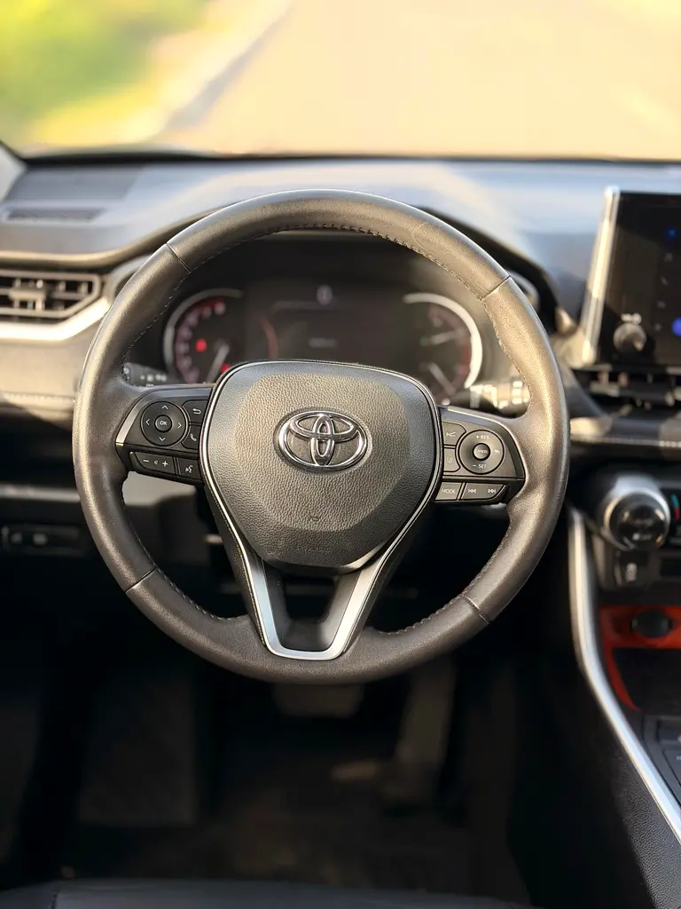 2024 Toyota RAV4 Adventure  | Pristine Condition - WELL MAINTAINED - Image 7