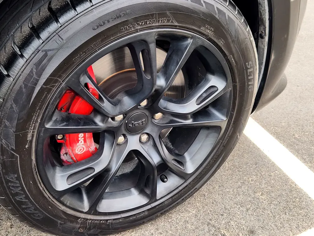Jeep Grand Cherokee SRT8 2013 | GCC Specs | Performance SUV - Image 15