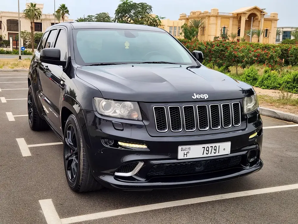 Jeep Grand Cherokee SRT8 2013 | GCC Specs | Performance SUV - Image 16
