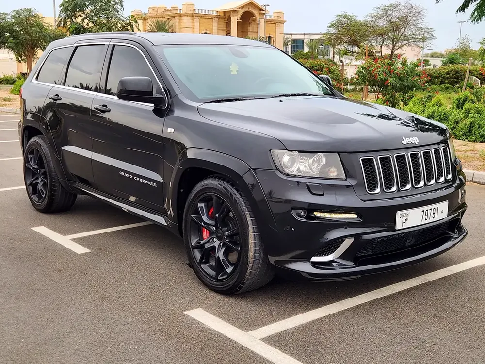Jeep Grand Cherokee SRT8 2013 | GCC Specs | Performance SUV - Image 6