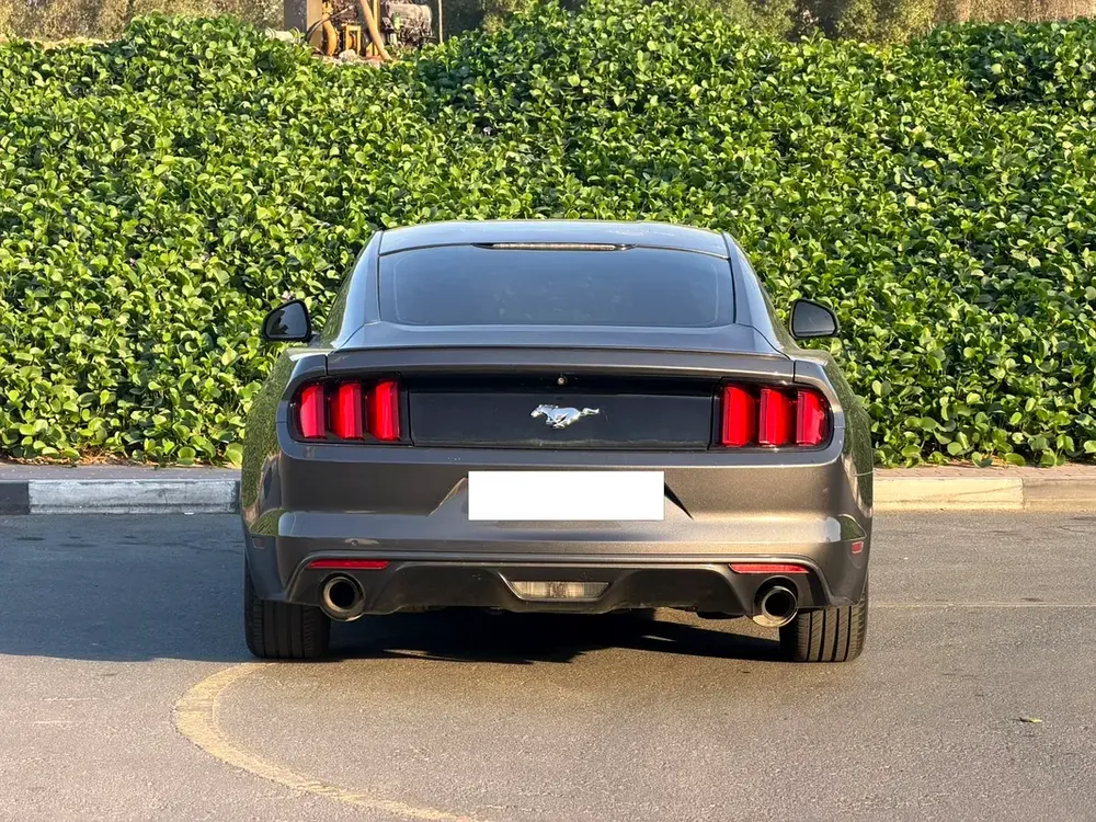 Ford Mustang V6 2016 | GCC Specs | Roush Exhaust | Excellent Condition - Image 5