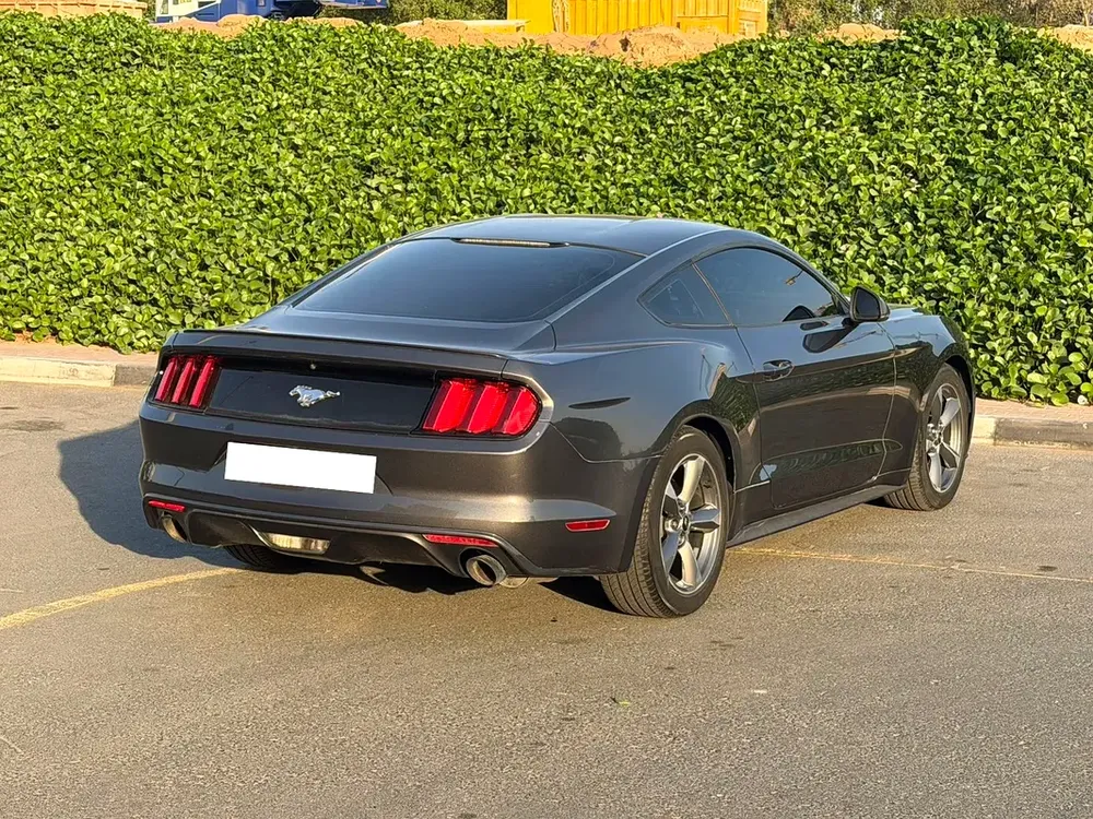 Ford Mustang V6 2016 | GCC Specs | Roush Exhaust | Excellent Condition - Image 6