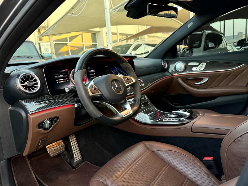 Mercedes E63 model 2018 Korea مرسيدس اي ٦٣ موديل ٢٠١٨ وارد كوريا - Image 10