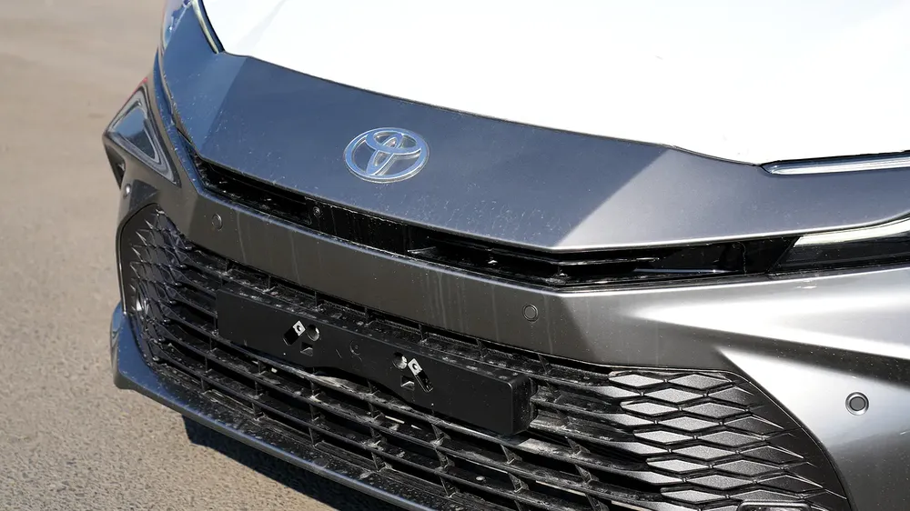 TOYOTA CAMRY LUMIER 2.5L HYBRID FULL OPTION MODEL 2025 - Image 13