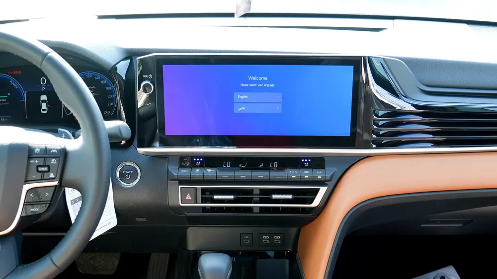 TOYOTA CAMRY LUMIER 2.5L HYBRID FULL OPTION MODEL 2025 - Image 6