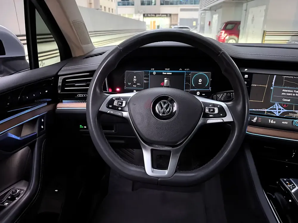 Volkswagen Touareg Highline 2019 GCC Specs - Image 15