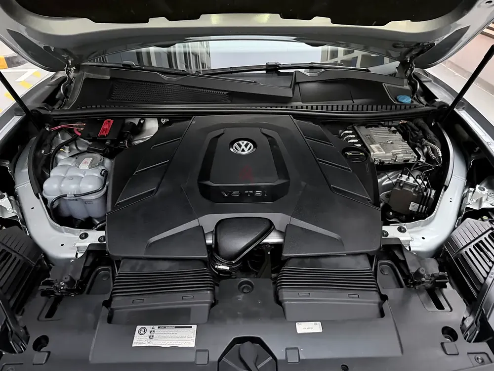 Volkswagen Touareg Highline 2019 GCC Specs - Image 18