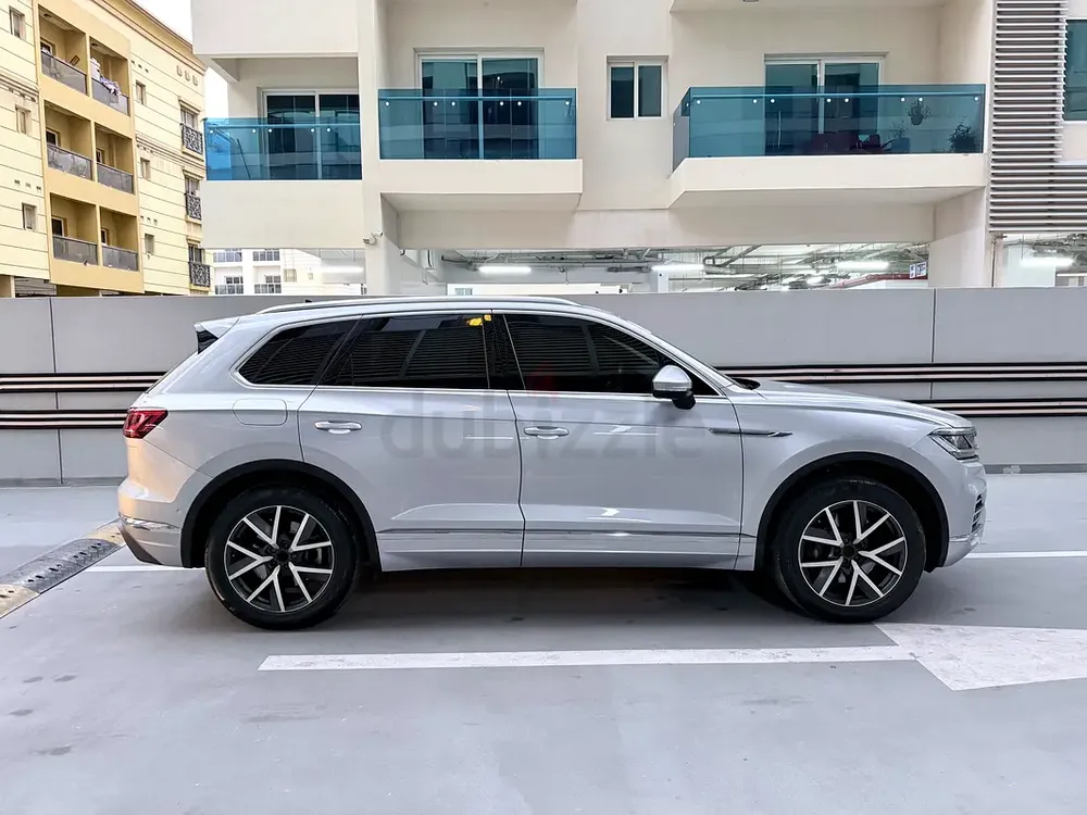 Volkswagen Touareg Highline 2019 GCC Specs - Image 6