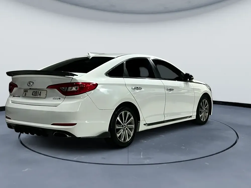2017 Hyundai Sonata Sport - American Specs - Excellent Condition - Image 6