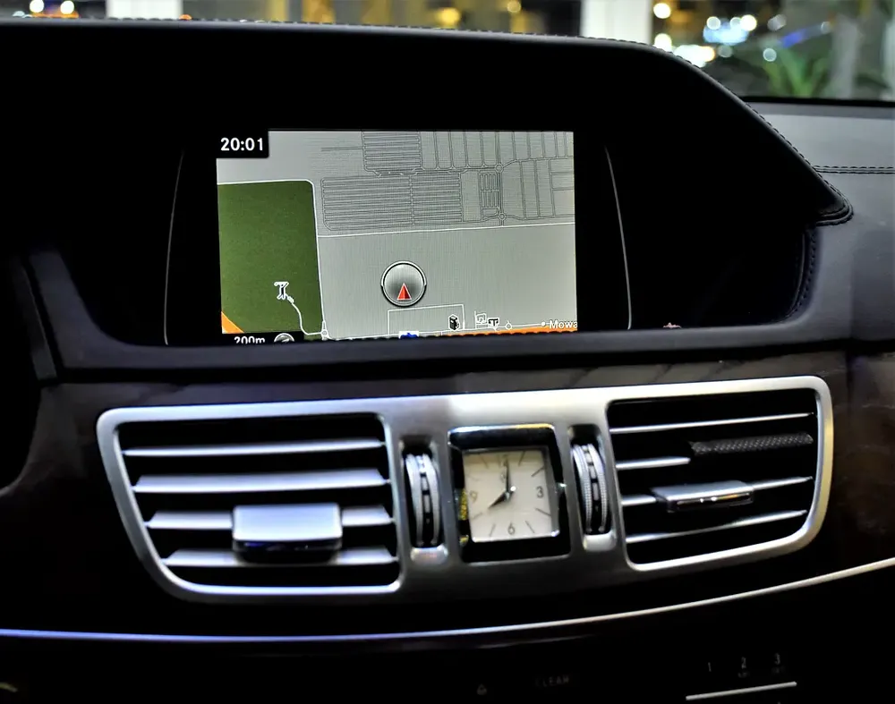 EXCELLENT DEAL for our Mercedes Benz E500 ( 2016 Model ) in White Color GCC Specs - Image 14