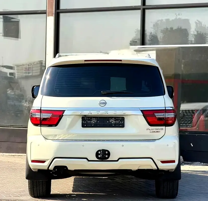 Nissan Patrol SE 2017 GCC Specs - Immaculate Condition - Image 9
