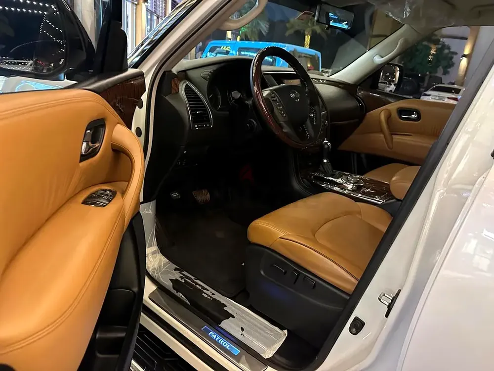 Nissan Patrol LE Platinum City 2019 - GCC Specs - Excellent Condition - Image 12