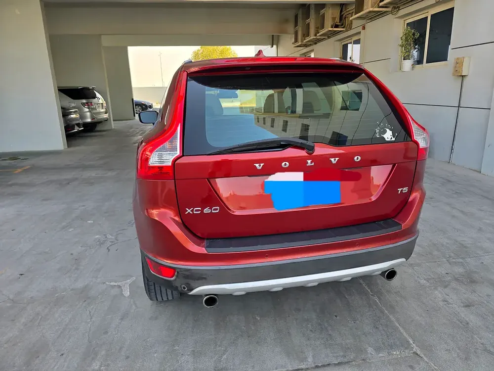 Volvo CX60 free accident first owner full service history original paint 2.0 - Image 12