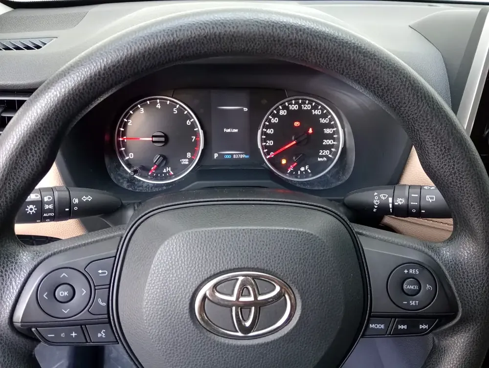 2022 Toyota Corolla Cross XL - GCC Specs - Excellent Condition - Image 9