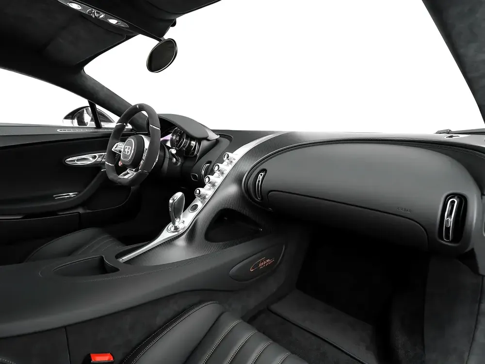 2023 BUGATTI CHIRON PUR SPORT / FULL CARBON / ONLY 900 KM / WARRANTY AND SERVICE 2027 - Image 19
