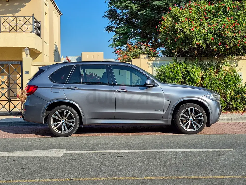 AED 1205/month | 2017 BMW X5 Xdrive50i | GCC Specs | Ref#403420 - Image 4