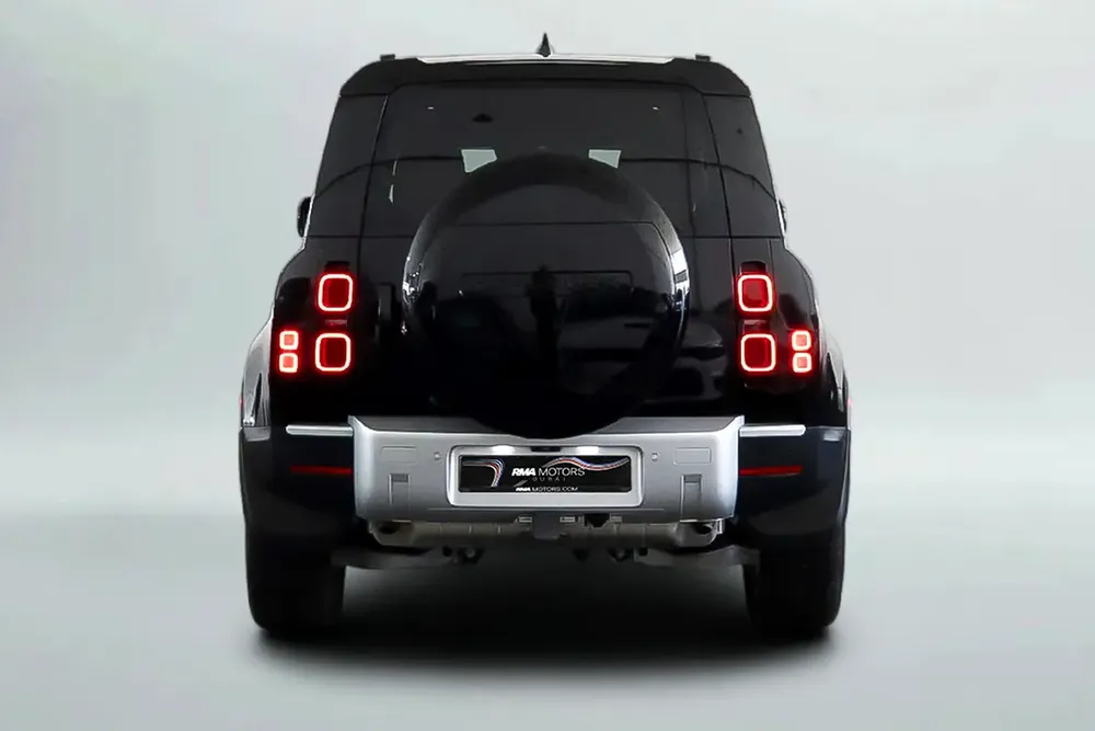 5,538 AED / 60 months | 0% DP | 2024 Land Rover Defender S P300 / US Specification - Image 4